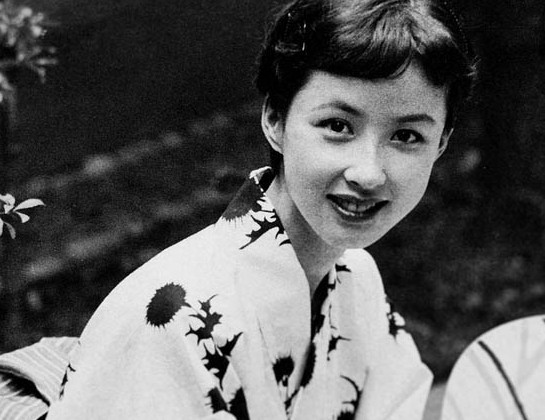 八千草薫の若い頃 宝塚時代 の画像が驚愕も 略奪結婚で性格が悪いの噂 注目女優の情報と噂の館